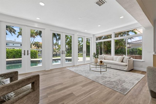 1233 EDEN ISLE DRIVE NE, St Petersburg, FL 33704