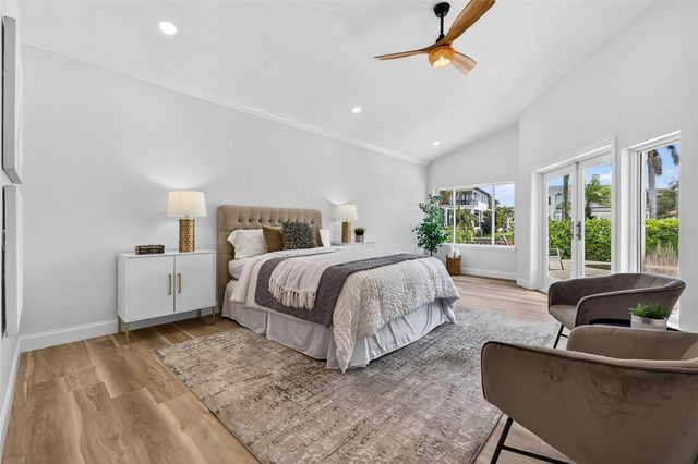 1233 EDEN ISLE DRIVE NE, St Petersburg, FL 33704