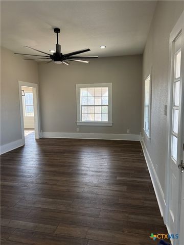 9684 Fm 437, Rogers, TX 76569