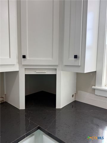 9684 Fm 437, Rogers, TX 76569