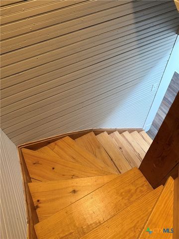 9684 Fm 437, Rogers, TX 76569