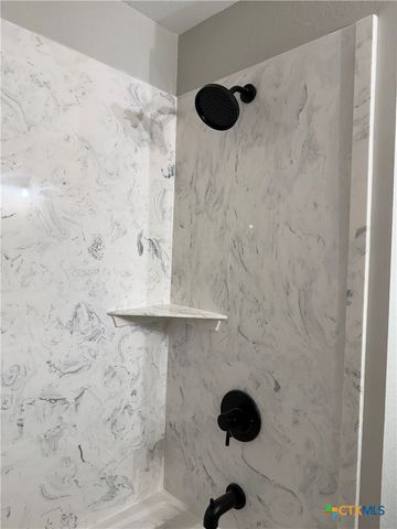 9684 Fm 437, Rogers, TX 76569