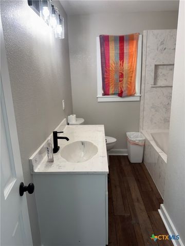 9684 Fm 437, Rogers, TX 76569