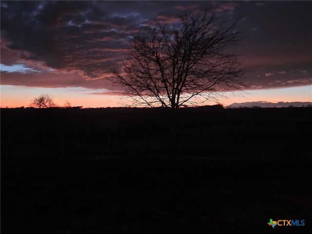 9684 Fm 437, Rogers, TX 76569