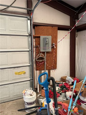 9684 Fm 437, Rogers, TX 76569