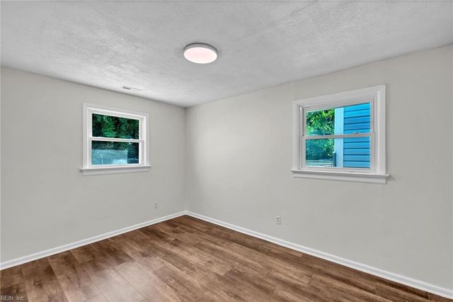 838 24 ST, Newport News, VA 23607