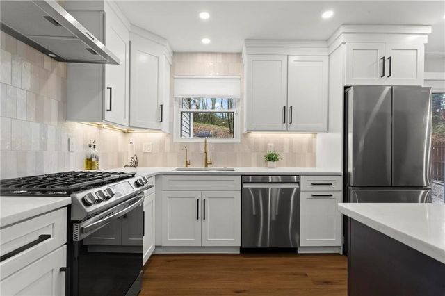 2611 Linnwood Drive SE, Smyrna, GA 30080