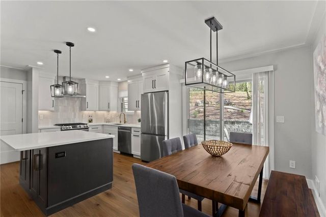 2611 Linnwood Drive SE, Smyrna, GA 30080