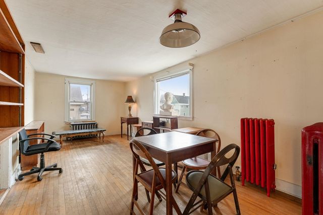 197 South Main Street, Barre City, VT 05641