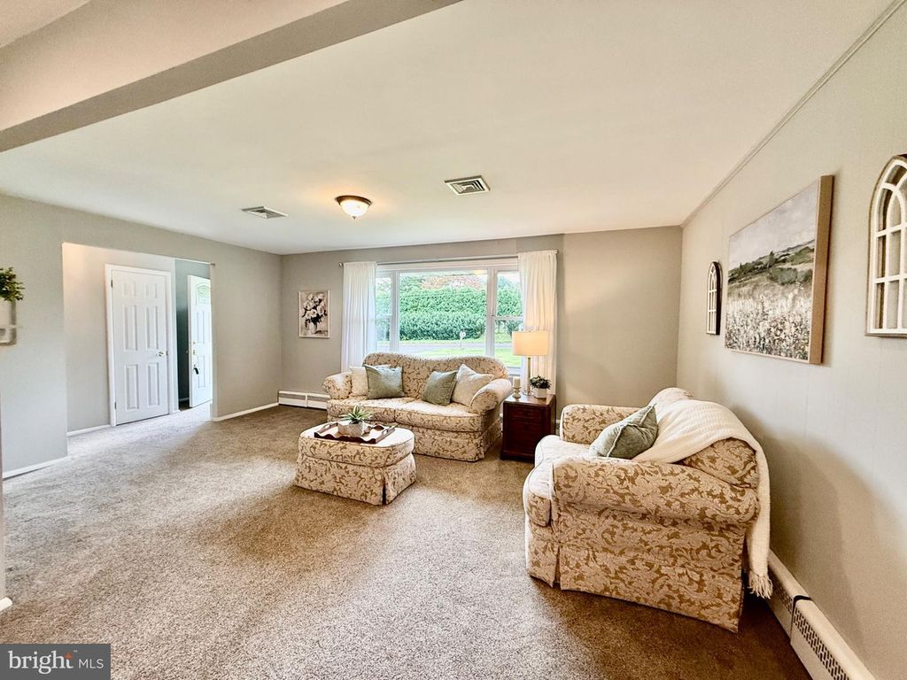 526 BUCK RD, Southampton, PA 18966 — photo 4