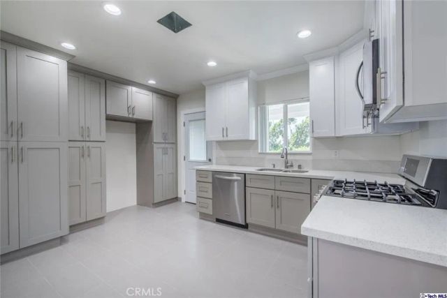 1151 N Maryland Avenue, Glendale, CA 91207