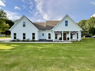 306 Old Shelbyville Rd, Mcminnville, TN 37110