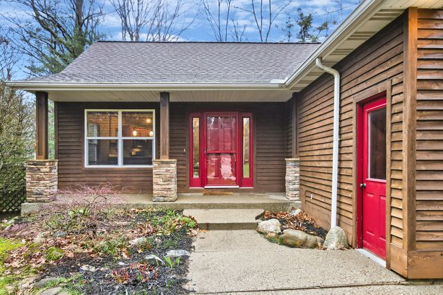 6417 Ototeman Trail, Saugatuck, MI 49453