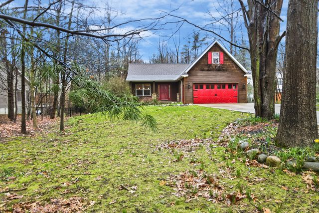 6417 Ototeman Trail, Saugatuck, MI 49453
