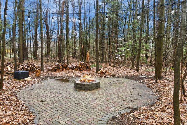 6417 Ototeman Trail, Saugatuck, MI 49453