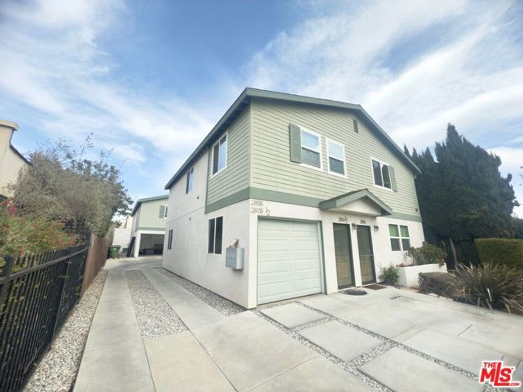 2806 S Bronson Avenue, Los Angeles, CA 90018