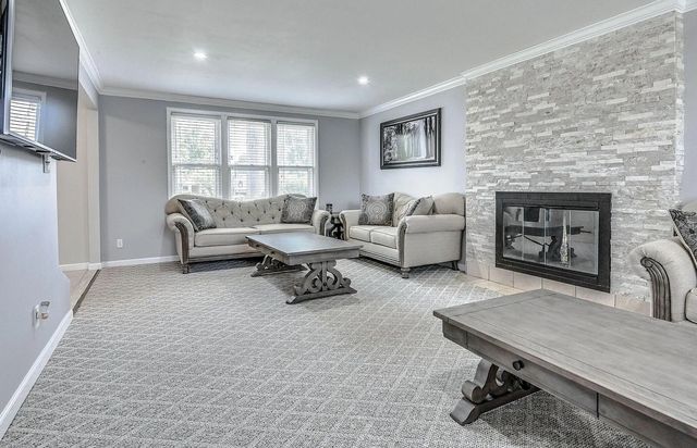 655 Harding Pl, Nashville, TN 37211