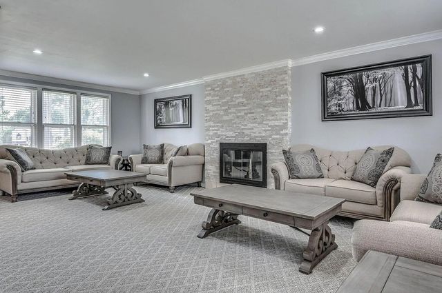 655 Harding Pl, Nashville, TN 37211