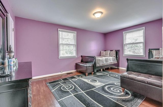 655 Harding Pl, Nashville, TN 37211