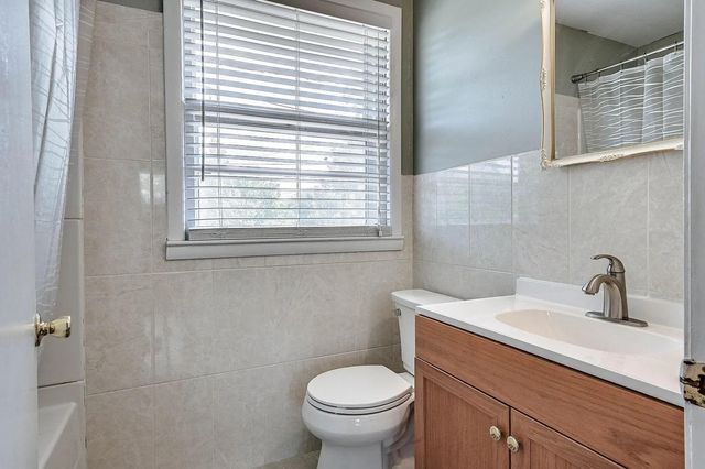 655 Harding Pl, Nashville, TN 37211