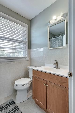 655 Harding Pl, Nashville, TN 37211