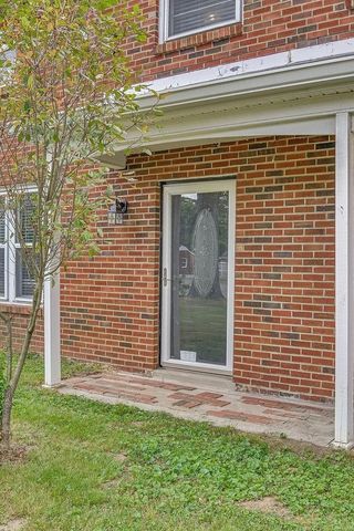 655 Harding Pl, Nashville, TN 37211