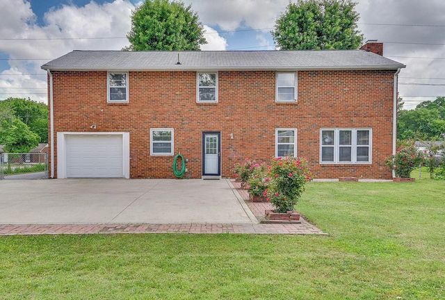 655 Harding Pl, Nashville, TN 37211