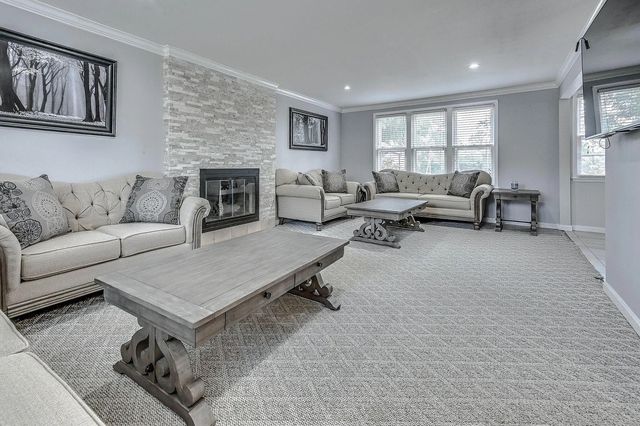 655 Harding Pl, Nashville, TN 37211