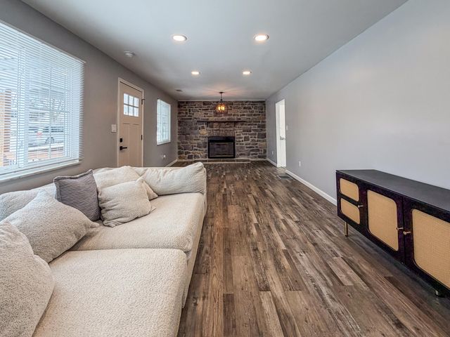 61 Vivian Drive, Florence, KY 41042