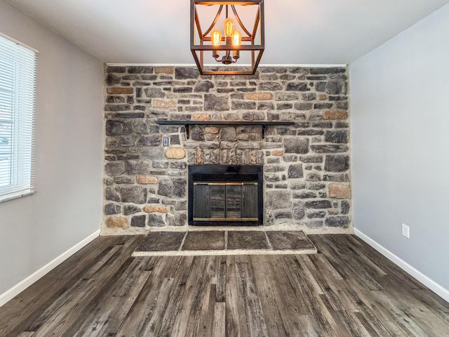 61 Vivian Drive, Florence, KY 41042