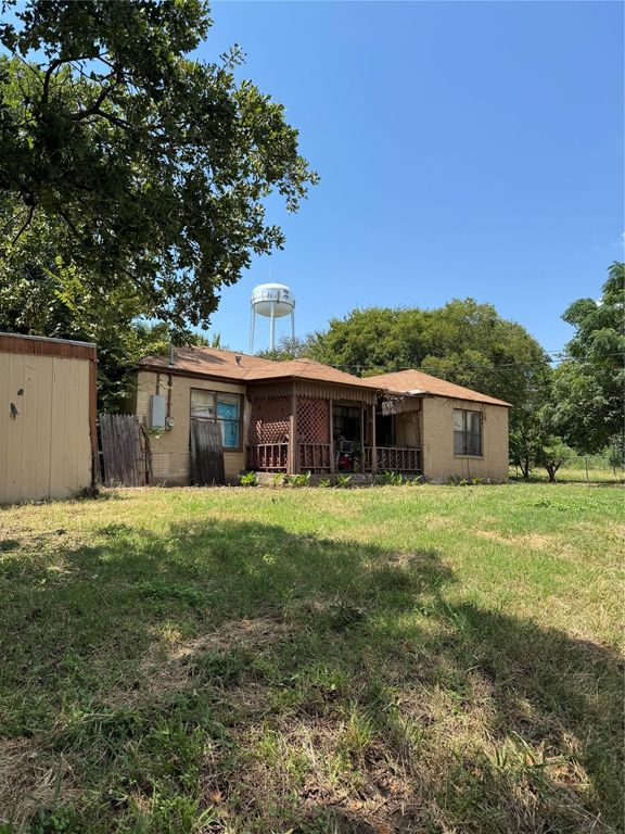 312 Fairview S Street, Keene, TX 76059