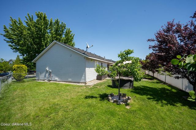 3670 E Jordan DR, Post Falls, ID 83854