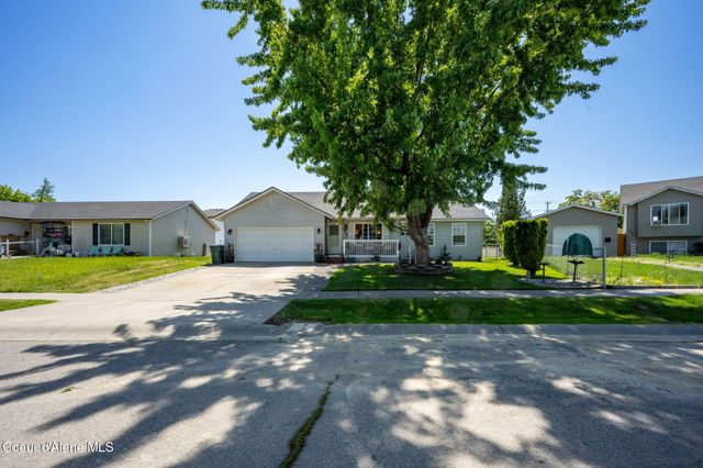 3670 E Jordan DR, Post Falls, ID 83854