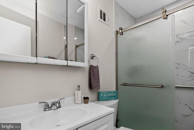 6461 ROCKSHIRE CT, Alexandria, VA 22315