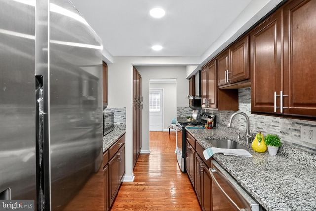 6461 ROCKSHIRE CT, Alexandria, VA 22315