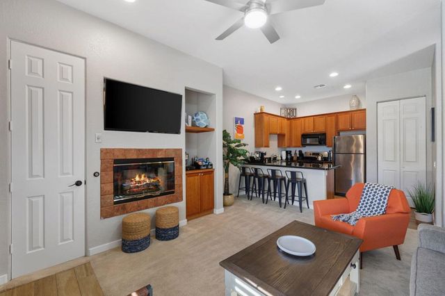 50620 Santa Rosa Plaza 4, La Quinta, CA 92253