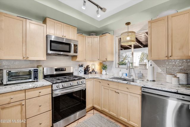 1424 N Jefferson Avenue, Tucson, AZ 85712