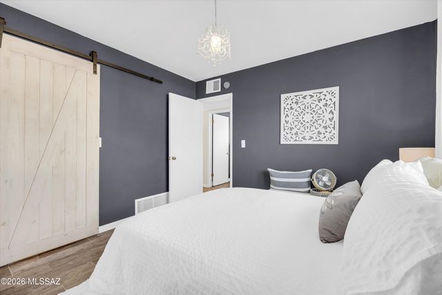 1424 N Jefferson Avenue, Tucson, AZ 85712