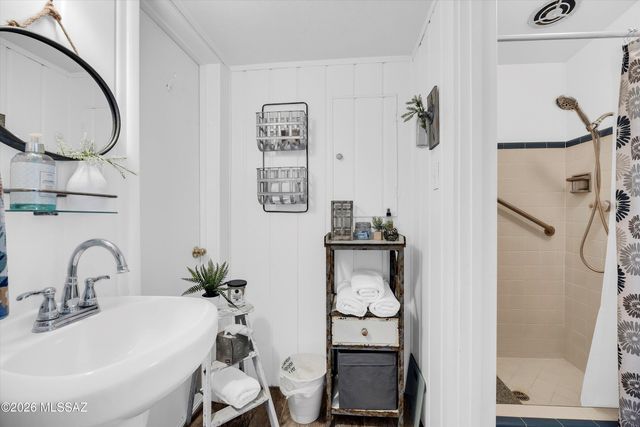 1424 N Jefferson Avenue, Tucson, AZ 85712