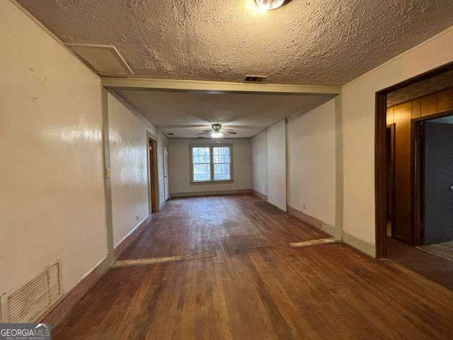 1111 Hemphill Road, Stockbridge, GA 30281