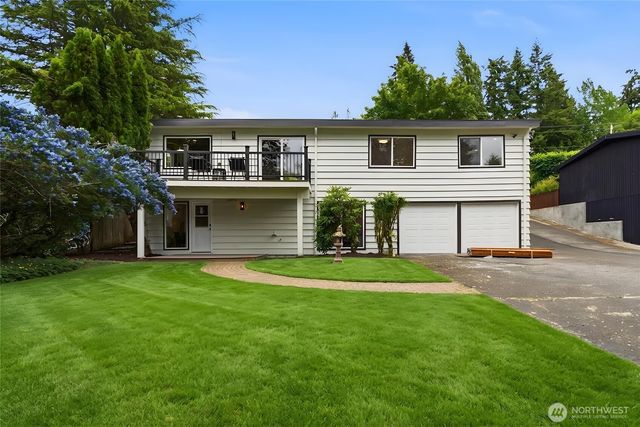 325 105th Ave SE, Bellevue, WA 98004