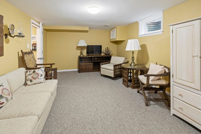 7934 Lotus Avenue, Morton Grove, IL 60053