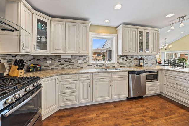 7934 Lotus Avenue, Morton Grove, IL 60053