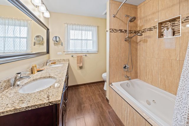 7934 Lotus Avenue, Morton Grove, IL 60053