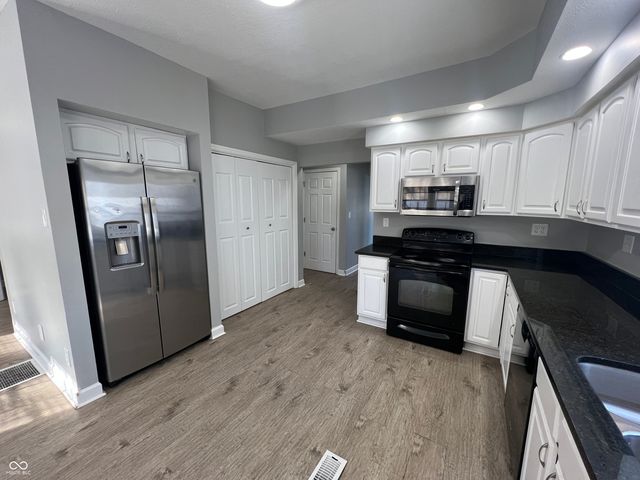 5343 S Linwood Avenue, Indianapolis, IN 46237