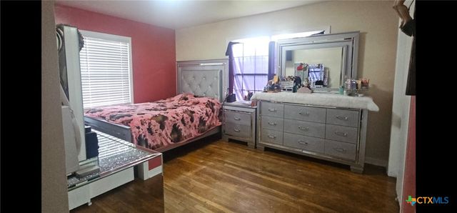 1901 S 33rd Street, Temple, TX 76504