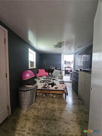 1901 S 33rd Street, Temple, TX 76504
