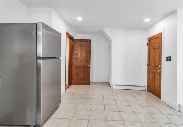 69 Lilley Ave, Lowell, MA 01850