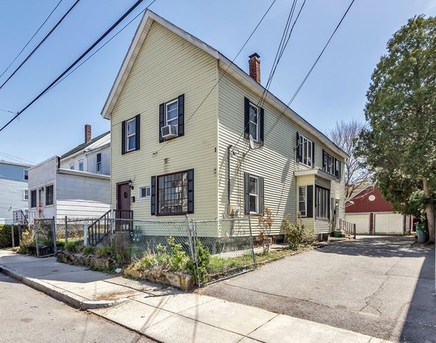 69 Lilley Ave, Lowell, MA 01850