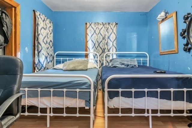 69 Lilley Ave, Lowell, MA 01850